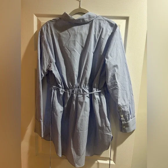 GAP Maternity Blue and White Striped Shirt size M - Picture 2 of 3